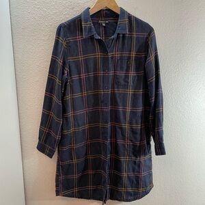 Toad & Co Long Flannel Button Down Navy Blue Size L.